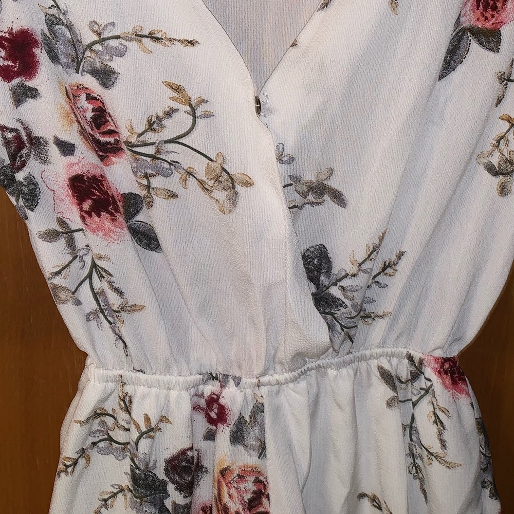 Romper - Picture 3 of 5